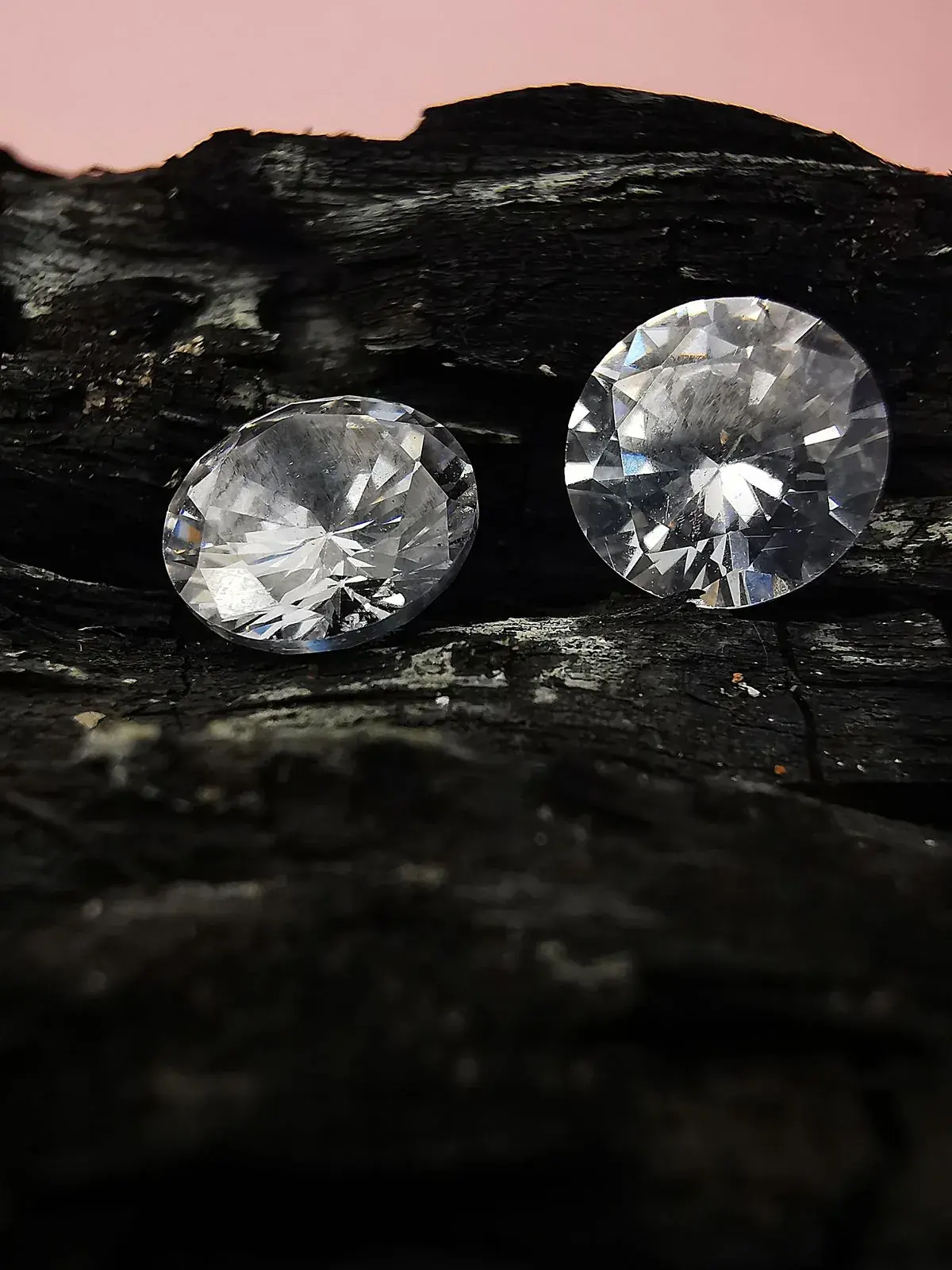 Brillantpaar 2 × 0,25 ct nebeneinander